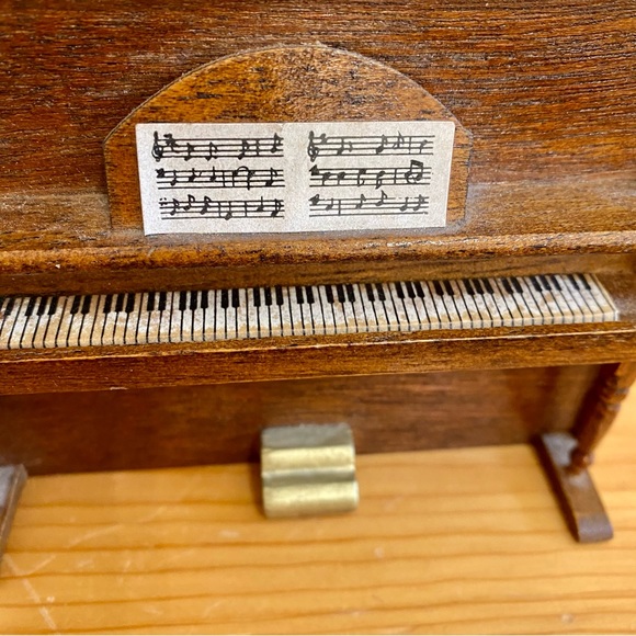 Vintage Dollhouse Furniture Upright Piano Brown Wood Sheet Music Keys - Picture 3 of 8